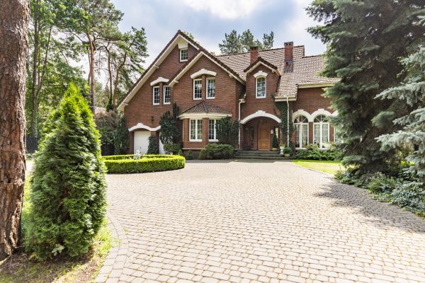 Driveway Brick Repair in Collierville